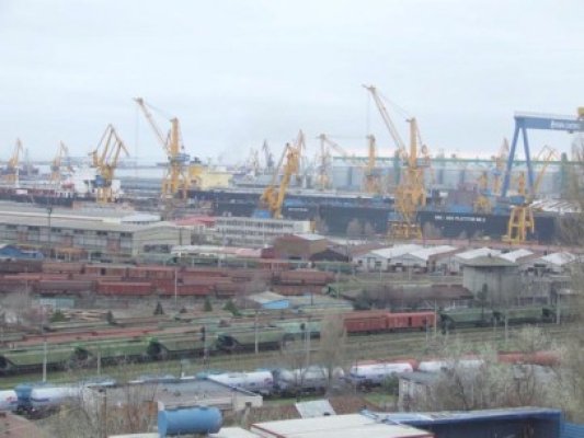 Ministrul Dan Şova: Primăria Constanţa va avea 33% din acţiunile Portului